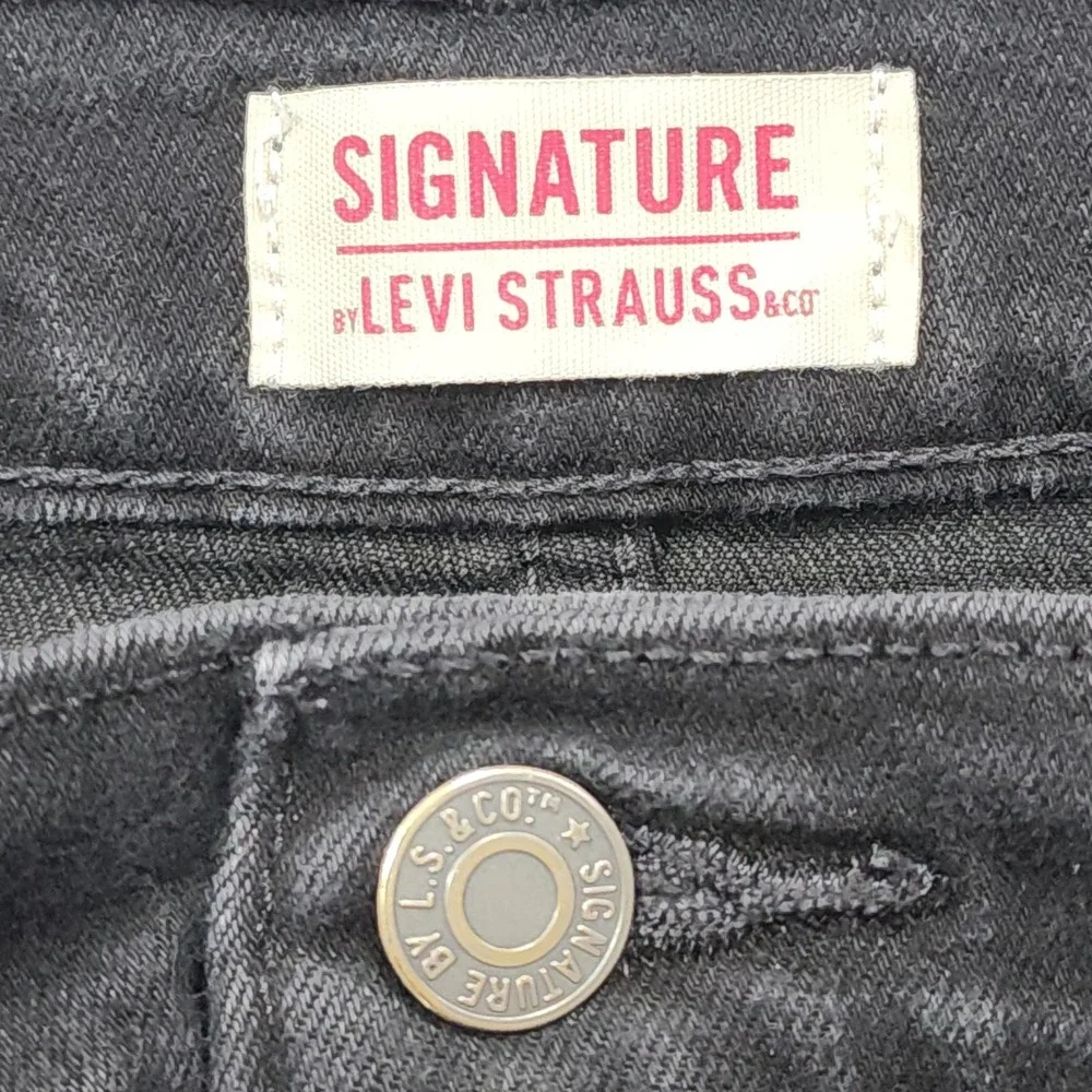 Signature By Levi Strauss Shorts Mens 44 Black Stretch Denim Jort Bermuda Casual